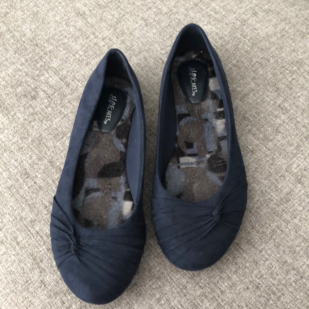 Navy blue flats